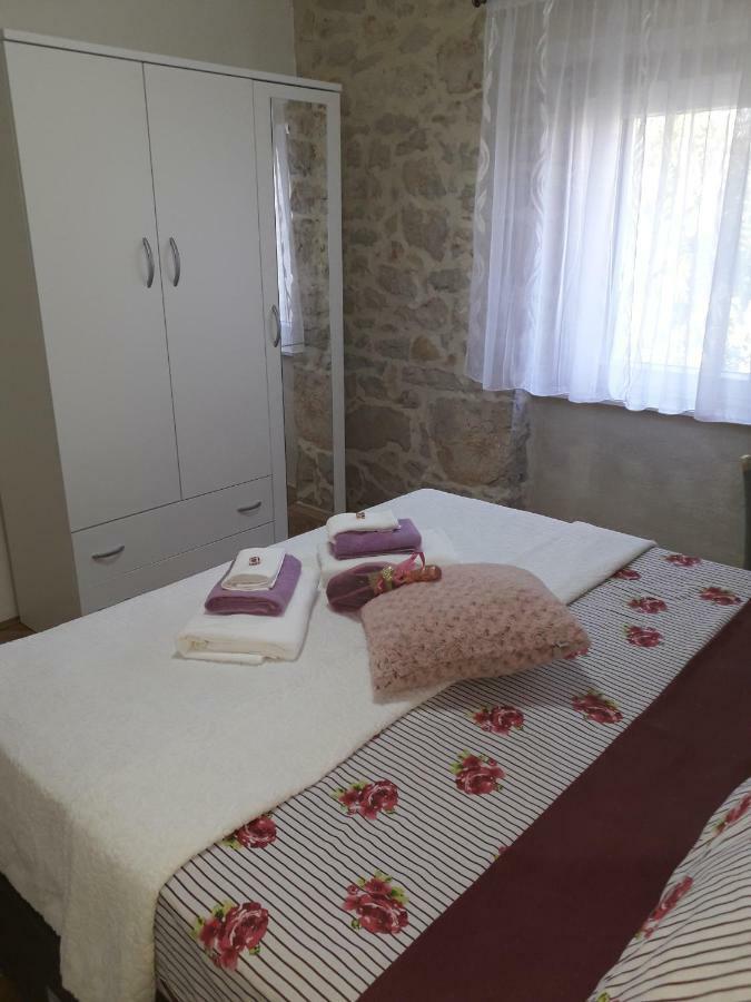 Apartment Karla Snb Лозовац Екстериор снимка