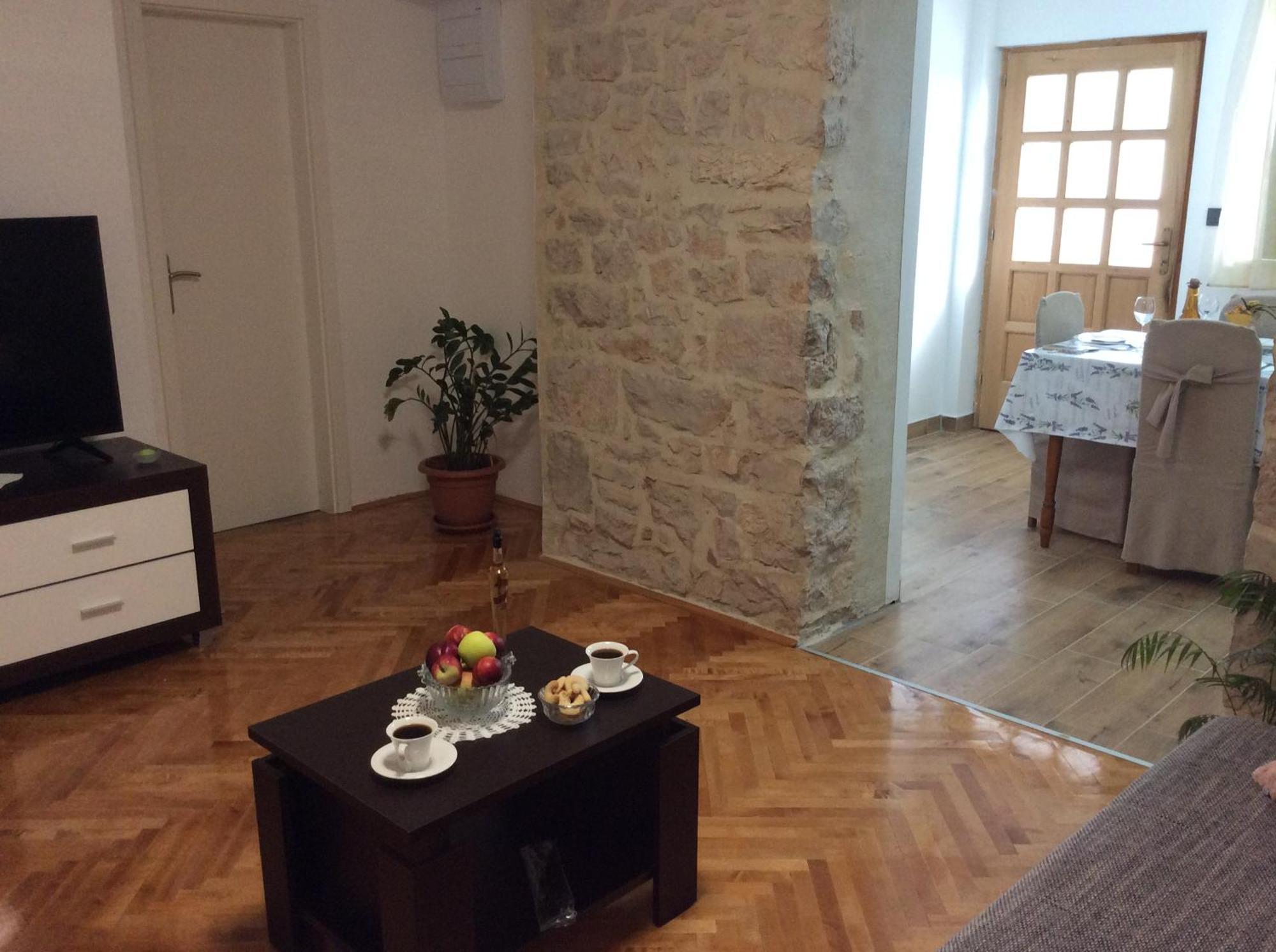 Apartment Karla Snb Лозовац Екстериор снимка