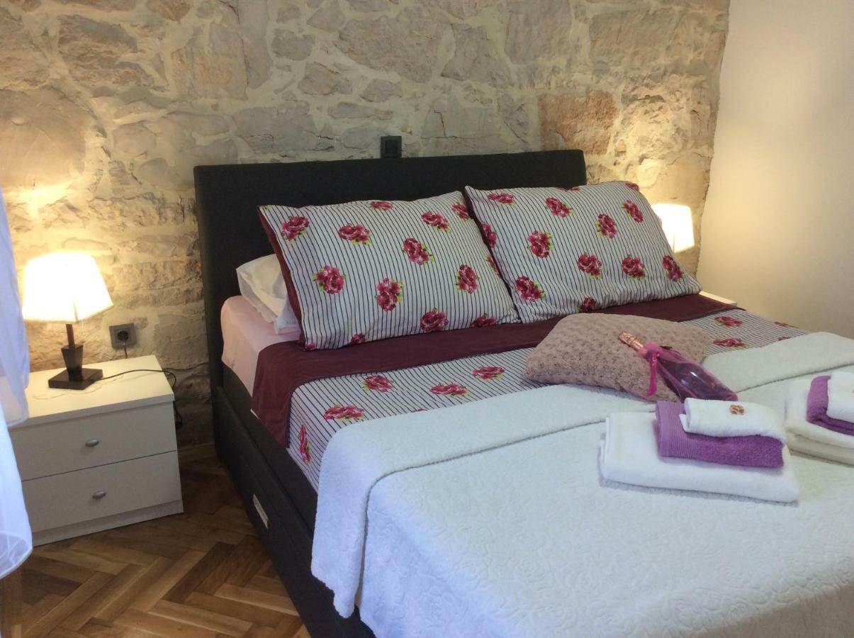Apartment Karla Snb Лозовац Екстериор снимка