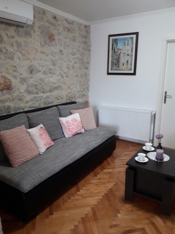 Apartment Karla Snb Лозовац Екстериор снимка