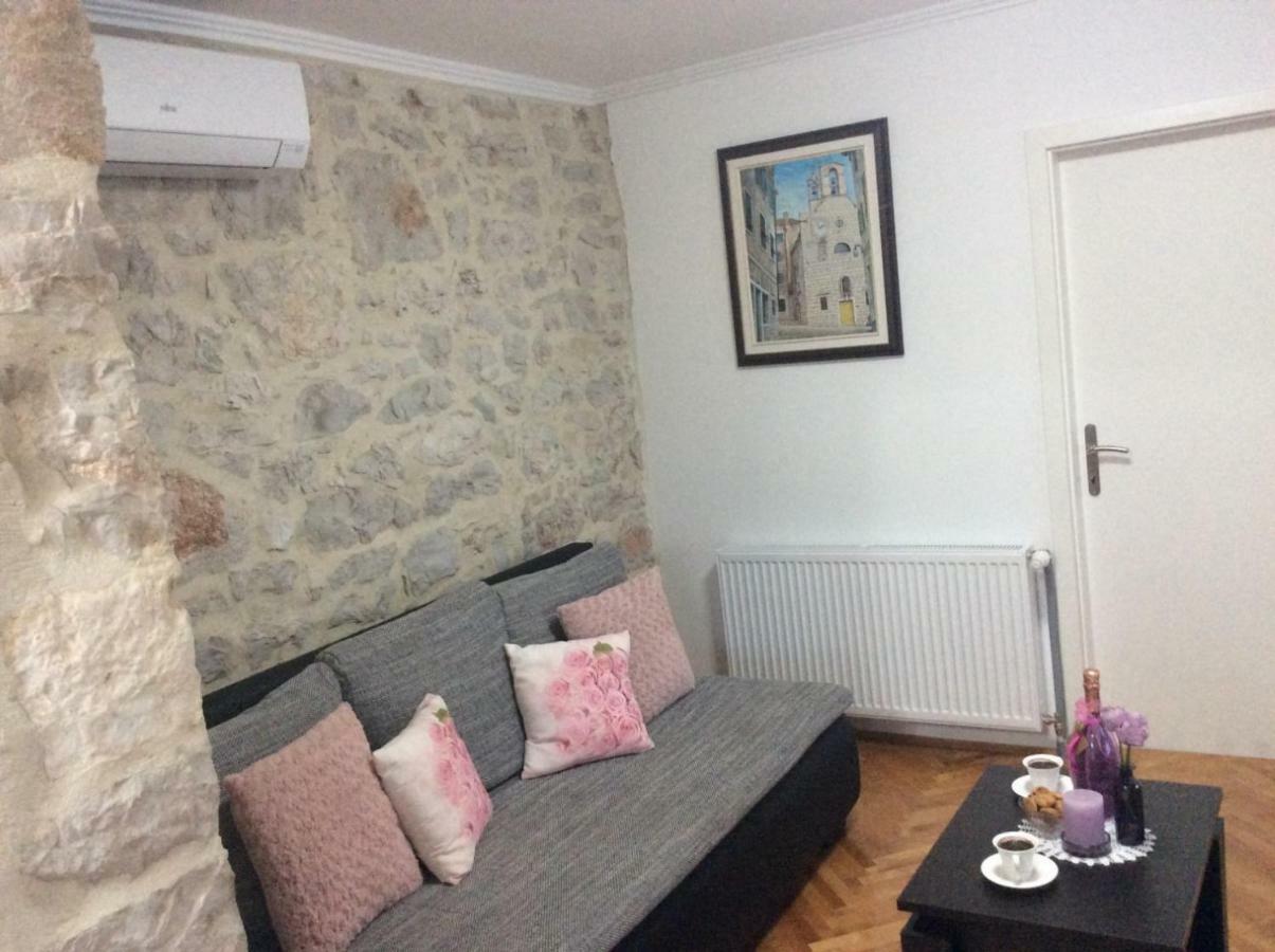 Apartment Karla Snb Лозовац Екстериор снимка