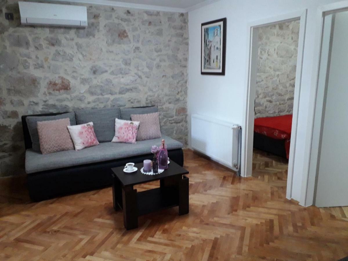 Apartment Karla Snb Лозовац Екстериор снимка